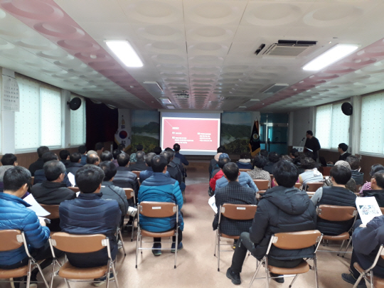 낙동강 첫 마을 명호 재래장터 개장