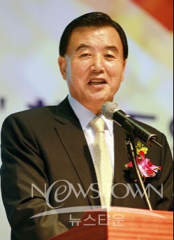 한국마사회, 경쟁입찰 거치지 않고 직장새마을금고에 사업권 44% 넘겨
