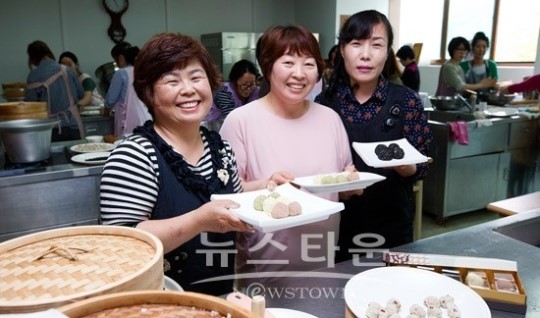 몸에 좋고 맛도 좋은 전통떡 만들어요~~