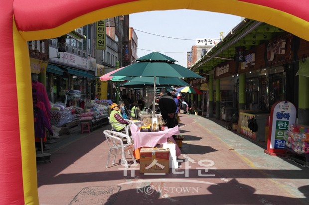 온양온천, 전통시장 내 샘솟는 거리반짝시장운영