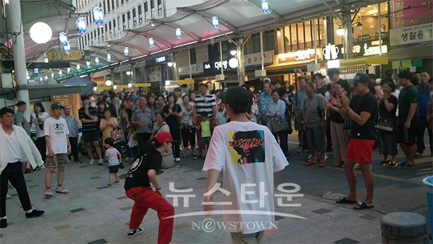 [기획취재]대구 관광 명소, 서문시장 야시장을 夜(야)하게 밝히는 사람들