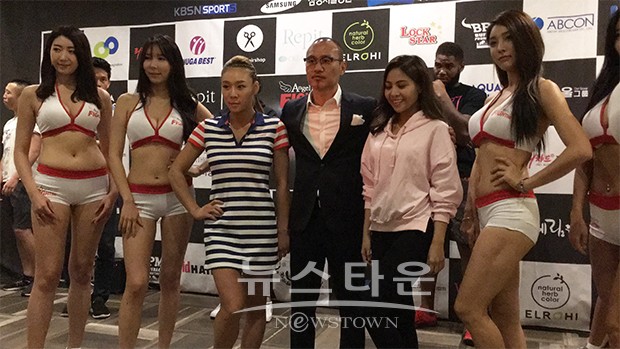 [뉴타포토]가수 김정화 VS 베트남 배우 인미 서로를 향한 타오르는 눈빛 대결...엔젤스 파이팅