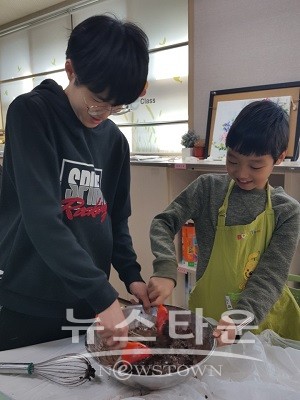 수원시 산의초등학교-연무중학교 학교사회복지 공동사업 멘토링 해단식 실시