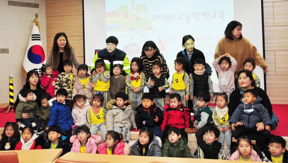 인제경찰서, 어린이집 견학 교통안전교육 등 실시