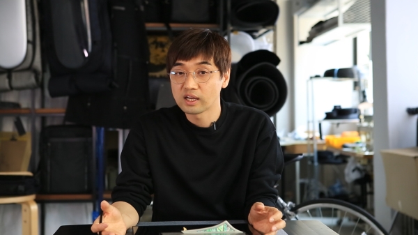 트랜스포머처럼 변신하는 가방을 만들다