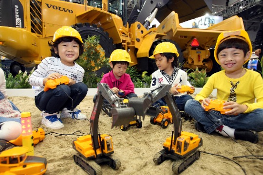 볼보건설기계, ‘2010 한국국제건설기계전’ 참가