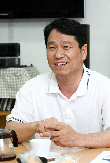 커피에 푹 빠진 이 남자...원두향에 진심 담는 바리스타 키우죠