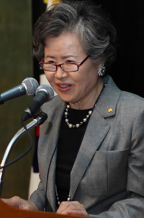 밝은사회국제클럽 총재에 심계진 천마콘크리트 회장