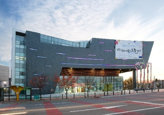 <2014 신진건축사사 대상> 우수상 박세희作 ‘문화공장 오산’