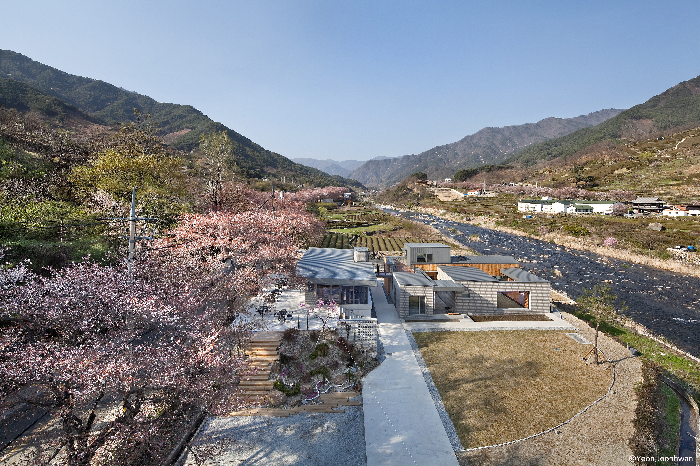 <2016년 대한민국 신진건축사대상> 대상 - 하동 두 마당집+정금다리카페 