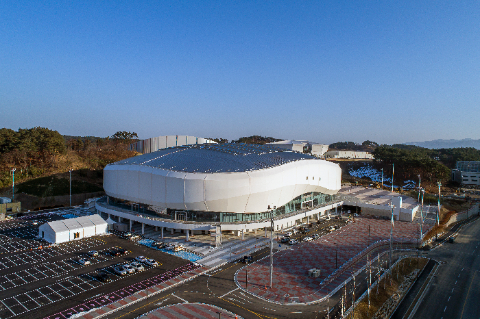 <2018 평창>김연아 점프ㆍ쇼트트랙 헬멧 형상화한 아이스아레나 경기장