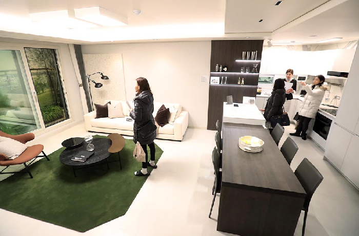 [르포] 무술년 강남 마지막 분양 ‘반포 디에이치 라클라스’