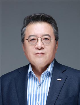 물류산업 발전 기여한 박성곤 ㈜하나로티앤에스 대표이사 동탑산업훈장 수여