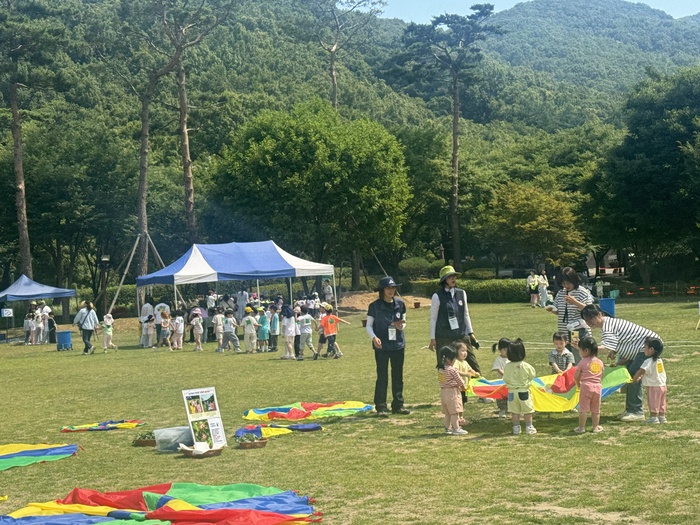 용인시, 용인자연휴양림서 열린‘숲속의 물놀이터’ 큰 호응