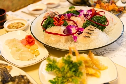 신선한 맛 즐기려면 해인일식집