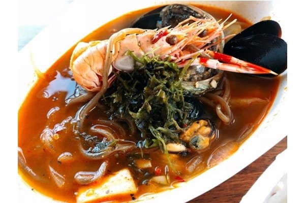 [맛집 기행] 제주도·우도 짬뽕맛집 ‘섬소나이’ 톳 넣은 짬뽕과 피자 인기