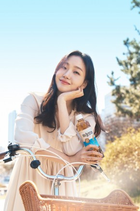 웅진식품, 김고은과 함께한 하늘보리 광고컷 공개