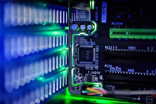 ㈜피씨디렉트, 초록빛 LED 기가바이트 G1.Sniper B6 메인보드 인기
