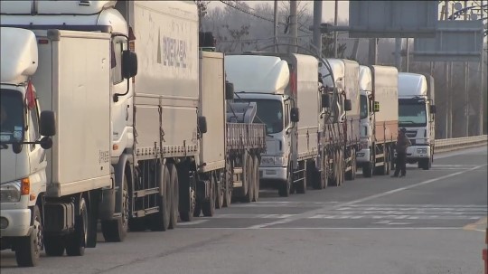 개성공단 ‘유선 전화’ 통해 정상 출경