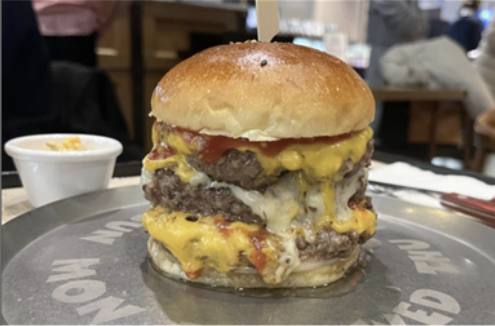 [이정구 기자의 기업人] 강남 유명 햄버거 맛집 ‘데일리픽스’ 최종원 대표