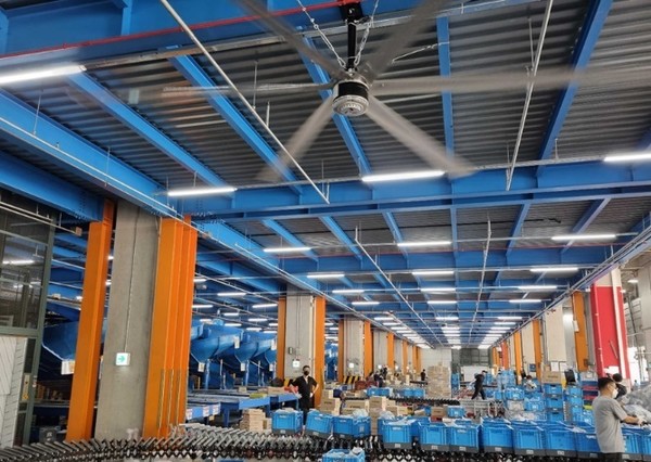 물류센터 에어컨 설치? 과도한 민노총 요구, 쿠팡 곤혹