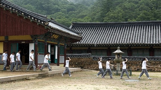 [찰나의화두] 비오는 날 법주사 수련법회