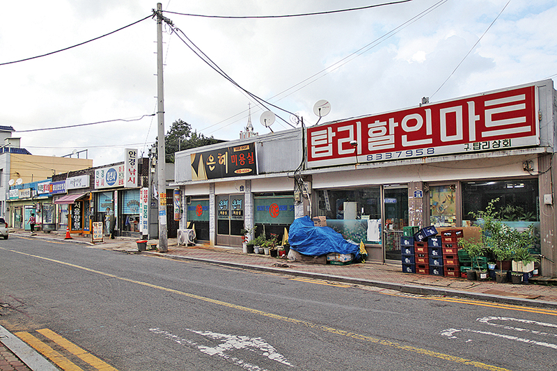 [발길 머문 그 곳]의성 탑리리 오층석탑과 마을