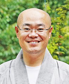 [수미산정] 꽃으로도 때리지 말라