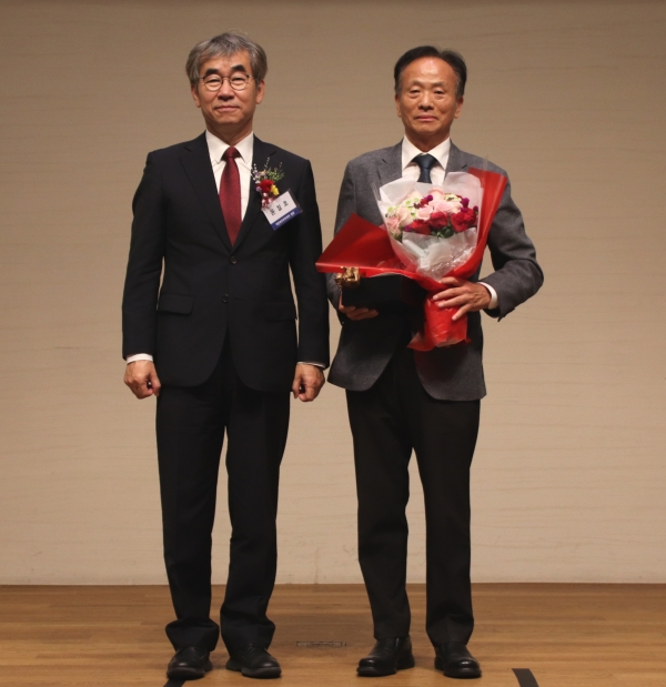 출판문화 발전 유공자 28명, 정부 훈포상 수여
