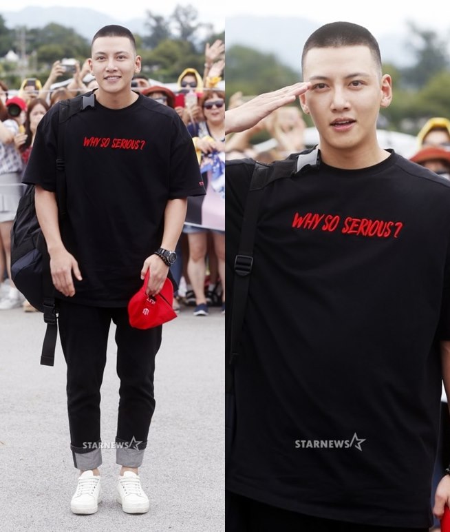 지창욱, 짧게 자른 머리로 군 입대 ‘티셔츠엔 Why so serious?