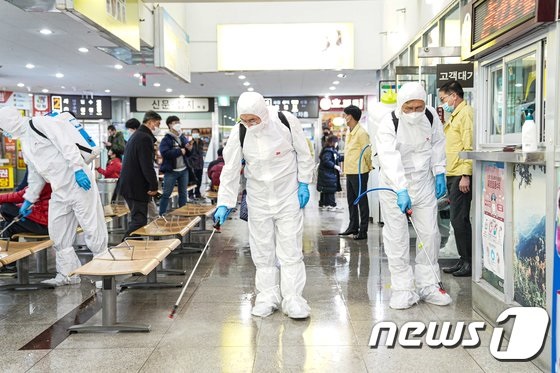 전남 목포서 붕어빵 장사 노부부 코로나19 확진...목포 만민교회 신도