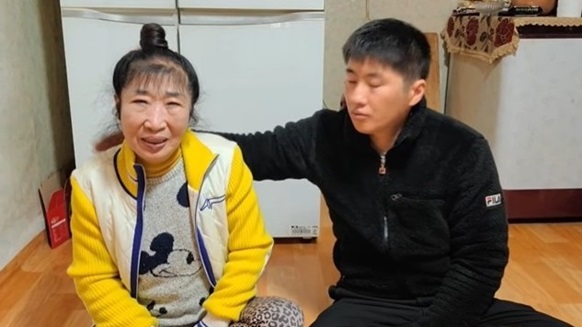 ‘37살 차이’ 다정한 부부, 빚투-티켓다방 루머 해명 ‘부분 인정’