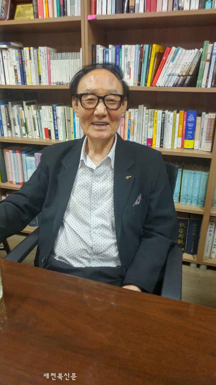[인물 포커스]고도 익산에 들불문학관이 들어섰으면 좋겠어요