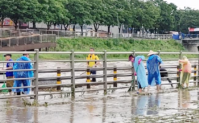 “언제 끝날지 모르지만 그래도 일어서자”