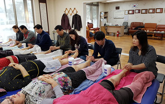 구리시, 재능기부 발 관리 봉사단 양성교육