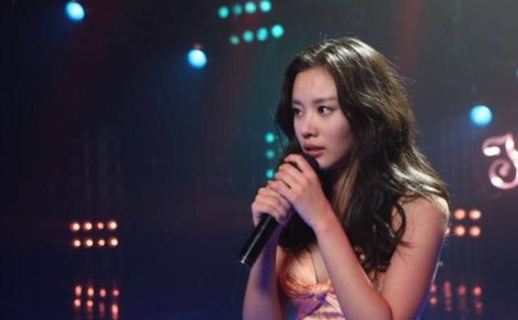 김아중, 약한 크러쉬 예쁨으로 모면했던 스크린 과거 , 예외는 없다