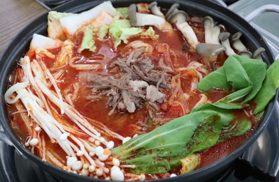 KBS 2TV 생생정보 고수의 부엌 철판볶음 전낙소& 육개장 만두전골 칼국수 맛있는집 위치와 정보는?