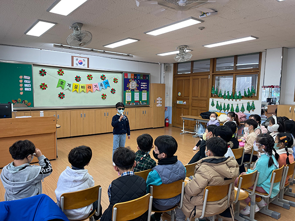 안양 호계초 학급별 꿈바라기 축제…다양한 공연·전시회 선봬