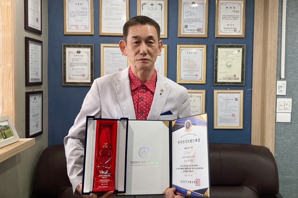 ㈜올크린토탈서비스, 2023 한국인기브랜드대상 1위 수상
