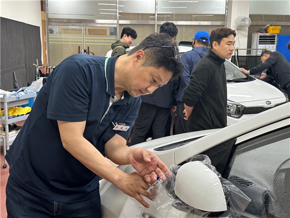 신중년 맞춤 직업체험으로 새출발 기회
