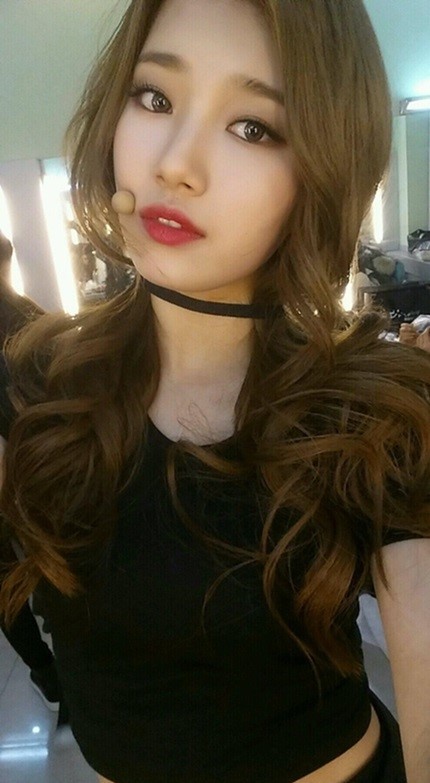 수지, 갈색머리로 변신 성숙 미모 눈길