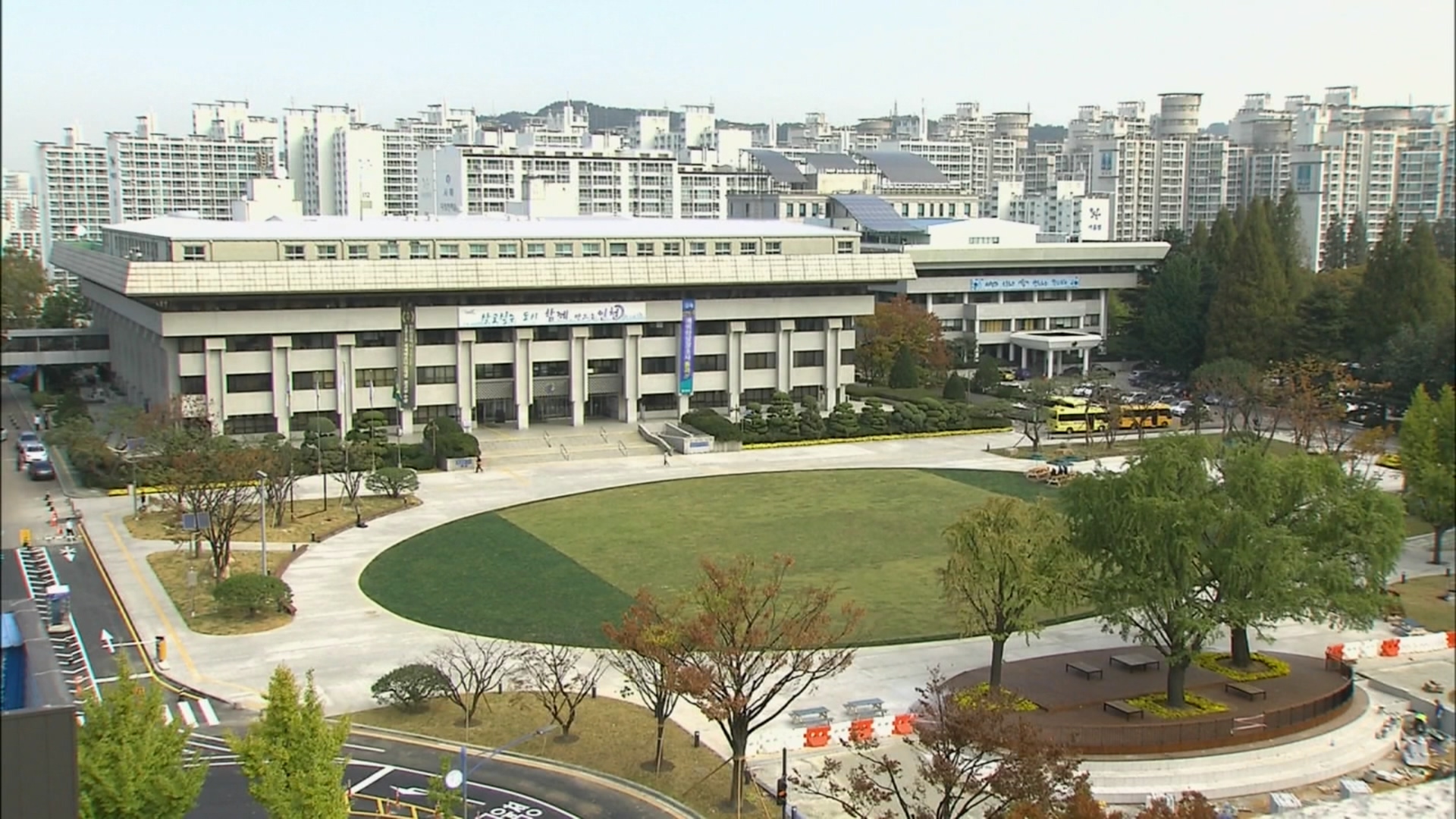 인천시청 앞 광장 인천애뜰 다음 달 1일 개장