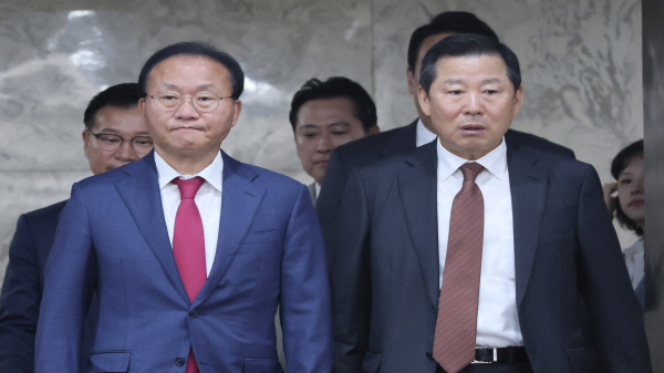 여, 원내대표 선거 전격 연기…'이철규 대세론' 제동