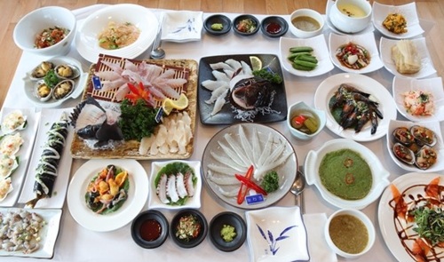 부산 광안리 맛집 대영횟집, 광안대교를 보며 다양한 회를 즐길 수 있어