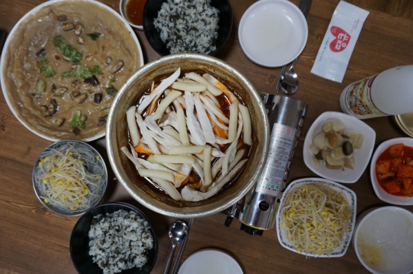 골목에 숨겨져 있는 매운 안산 맛집, 양푼애등갈비