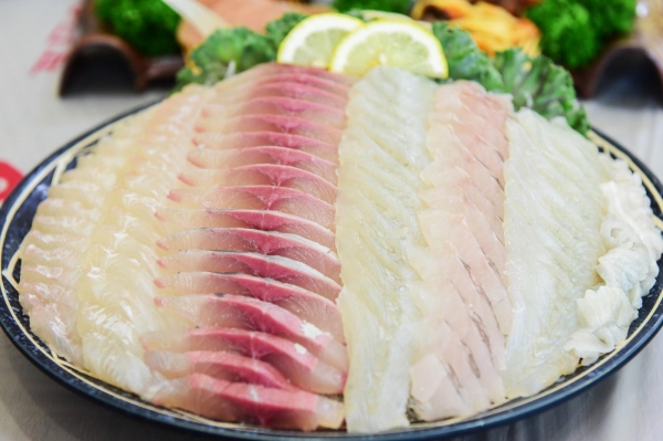 가을여행 추천, 강릉 솔바로 횟집…낭만과 맛을 한 번에