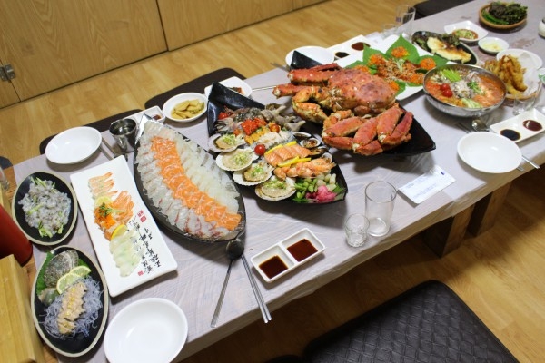 인천 소래포구 횟집 맛집 서천수산, 저렴한 가격에 다양한 해산물로 한상차림