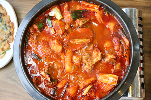 안산맛집 본오동 조순금닭도리탕, 30년 전통 특제소스를 이용한 닭도리탕에 많은 미식가들의 좋은 평가 이어져