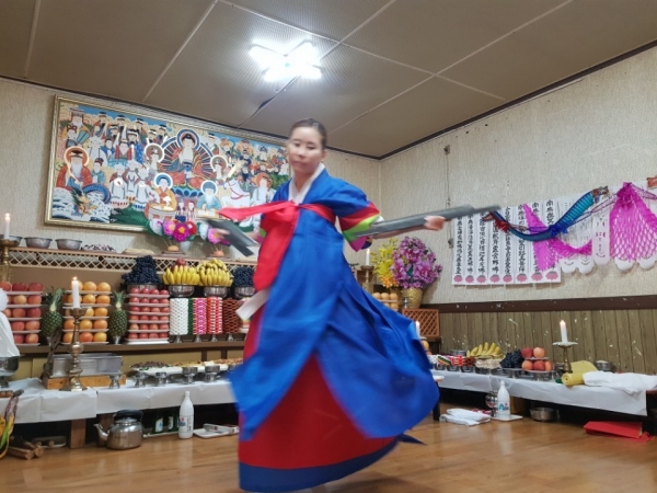 안산 용한 점집 해월당 보다 현실적이고 직접적인 해결 비방 제시 눈길