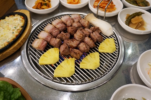 제주도 겨울여행, 서귀포 흑돼지 맛집 돈스타와 함께 맛있는 여행 가능